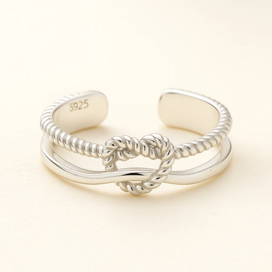 925 silver women’s ring with minimalist open heart design